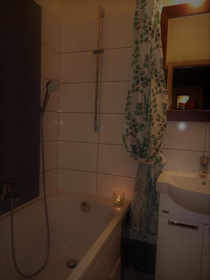 Green Wilanow Apartment With Free Parking Varşovia Exterior foto